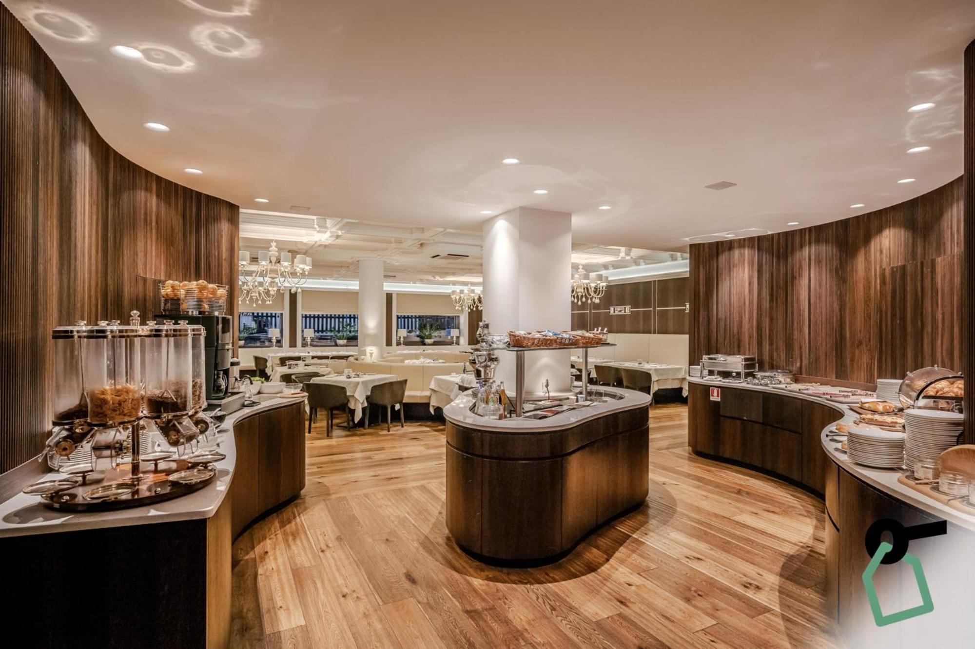 Hotiday Room Collection - Ortisei Bagian luar foto